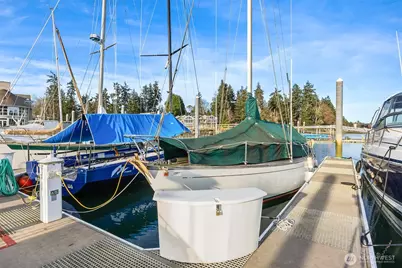 141 Parfitt Way SW #A-15, Bainbridge Island, WA 98110 - Photo 10