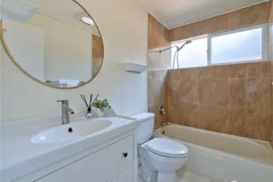 12015 NE 161st St, Bothell, WA 98011 - Photo 18