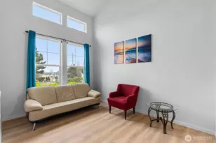 2203 164th Ave E, Lake Tapps, WA 98391 - Photo 4