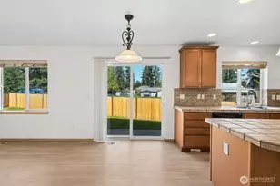 17214 24th Ave Ct E, Tacoma, WA 98445 - Photo 8