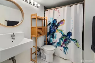 2621 2nd Ave, Seattle, WA 98121 - Photo 20