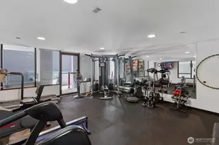 2621 2nd Ave, Seattle, WA 98121 - Photo 32