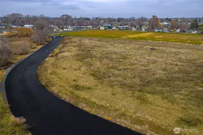 13 Valley Road NE #13, Moses Lake, WA 98837 - Photo 6