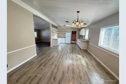 10203 217th Avenue Ct E, Bonney Lake, WA 98391 - Photo 14