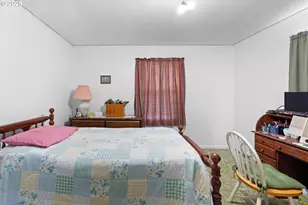 1202 21st Ave, Longview, WA 98632 - Photo 14