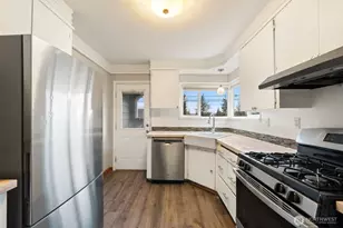 303 S Lafayette Ave, Bremerton, WA 98312 - Photo 10