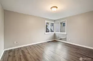 303 S Lafayette Ave, Bremerton, WA 98312 - Photo 20