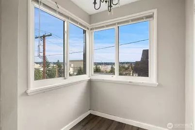 303 S Lafayette Avenue, Bremerton, WA 98312 - Photo 16