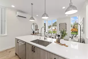 945 NW 61st St, Seattle, WA 98107 - Photo 12