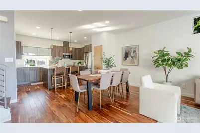 3245 21st Avenue W, Seattle, WA 98199 - Photo 4