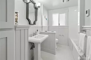 15628 Point Monroe Dr NE, Bainbridge Island, WA 98110 - Photo 12