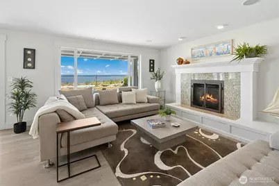 15628 Point Monroe Drive NE, Bainbridge Island, WA 98110 - Photo 4