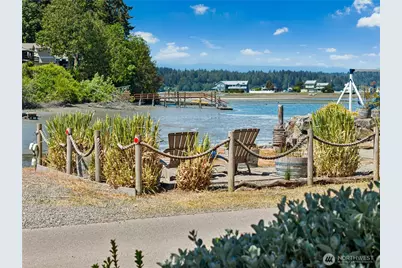 15628 Point Monroe Drive NE, Bainbridge Island, WA 98110 - Photo 22