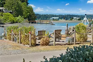 15628 Point Monroe Dr NE, Bainbridge Island, WA 98110 - Photo 22