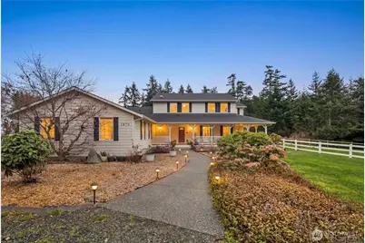 1870 W Cloud Way, Oak Harbor, WA 98277 - Photo 2