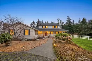 1870 W Cloud Way, Oak Harbor, WA 98277 - Photo 2