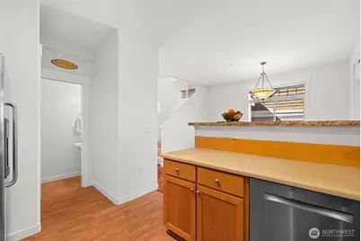 23120 SE Black Nugget Road #E1, Issaquah, WA 98029 - Photo 16