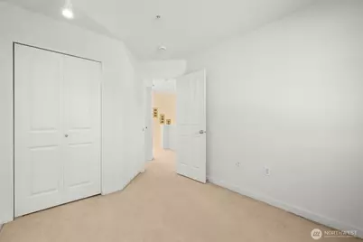 23120 SE Black Nugget Road #E1, Issaquah, WA 98029 - Photo 22