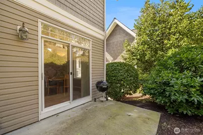 23120 SE Black Nugget Road #E1, Issaquah, WA 98029 - Photo 34