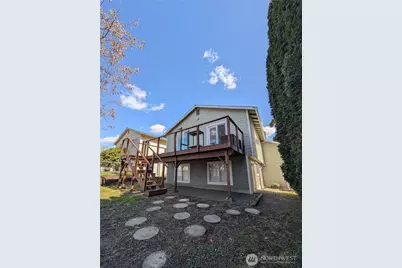 10341 Stone Avenue N, Seattle, WA 98133 - Photo 18