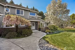 7025 Deerfield Park Dr NE, Olympia, WA 98516 - Photo 2