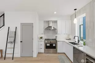 6509 19th Ave NW, Seattle, WA 98117 - Photo 4