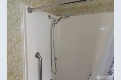 1608 N Western Avenue #18, Wenatchee, WA 98801 - Photo 2