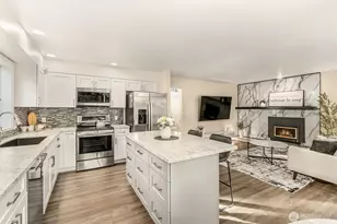 12637 104th Ave NE, Kirkland, WA 98034 - Photo 16
