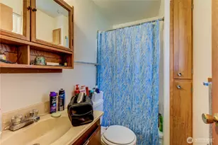 302 N 188th St, Shoreline, WA 98133 - Photo 10