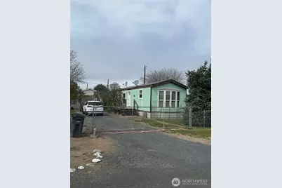 711 S Canna Street, Soap Lake, WA 98851 - Photo 2