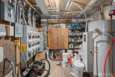 741 Federal Avenue E, Seattle, WA 98102 - Photo 14