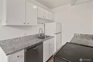 741 Federal Ave E, Seattle, WA 98102 - Photo 6