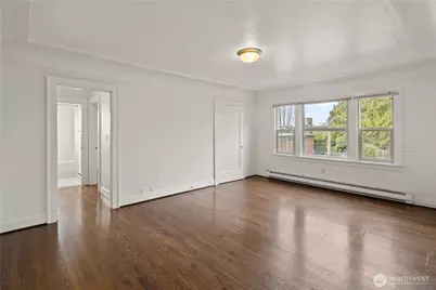 741 Federal Avenue E, Seattle, WA 98102 - Photo 4