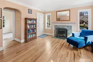 8053 Brooklyn Ave NE, Seattle, WA 98115 - Photo 4