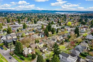 8053 Brooklyn Ave NE, Seattle, WA 98115 - Photo 36