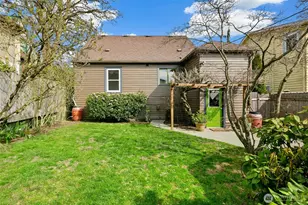 8053 Brooklyn Ave NE, Seattle, WA 98115 - Photo 26