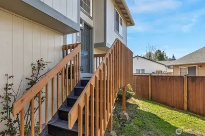 17510 29th Drive NE, Marysville, WA 98271 - Photo 2