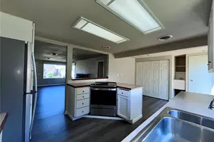 2735 Locust Ave W, University Place, WA 98466 - Photo 6