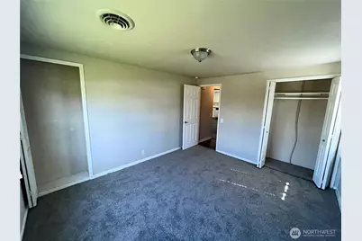 2735 Locust Avenue W, University Place, WA 98466 - Photo 12