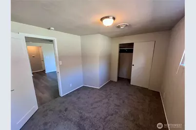 2735 Locust Avenue W, University Place, WA 98466 - Photo 10