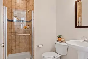 4610 NE 1st Ct, Renton, WA 98059 - Photo 10