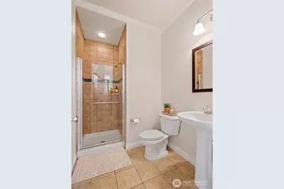 4610 NE 1st Ct, Renton, WA 98059 - Photo 14
