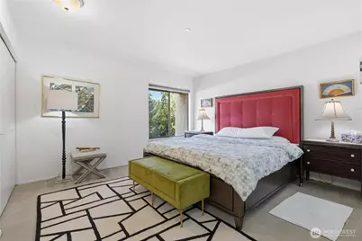 10101 SE 3rd Street #402, Bellevue, WA 98004 - Photo 12