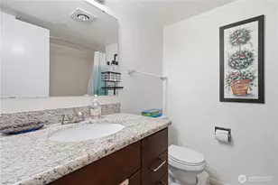 10101 SE 3rd St, Bellevue, WA 98004 - Photo 18