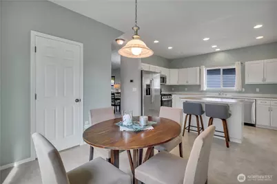 17607 111th Street Ct E, Bonney Lake, WA 98391 - Photo 12