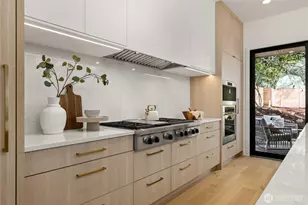 11428 108th Ave NE, Kirkland, WA 98033 - Photo 4