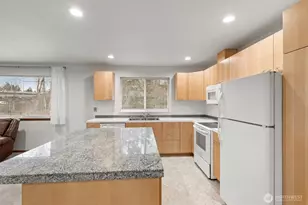 2718 S Star Lake Rd, Federal Way, WA 98003 - Photo 6