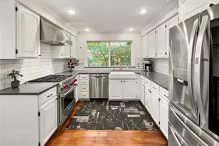 4017 239th Pl SE, Sammamish, WA 98029 - Photo 10