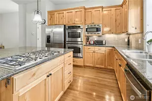 2411 30th Ave NE, Issaquah, WA 98029 - Photo 12