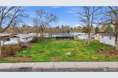 1528 N Buell Street, Moses Lake, WA 98837 - Photo 2